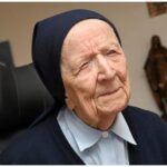 Biarawati Katolik Prancis  Berusia 117 Tahun Sembuh dari Covid-19