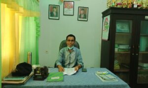 foto kepsek Tabenu2222222