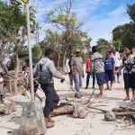 Aksi Penutupan Jalan Cabang Tilong, Ini Alasannya.