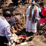 Hadiri Peletakan Batu Pertama, Bupati Simon Dukung Pengembangan Klinik St. Antonius Jadi Rumah Sakit.