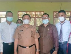 Berharap Banyak Yang Lulus, Bupati Simon Terjun Langsung Pantau Ujian P3K