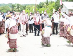Resmikan Sarana Air Bersih Siap Minum, Gubernur VBL: Budaya Kita Menghambat Pembangunan Daerah