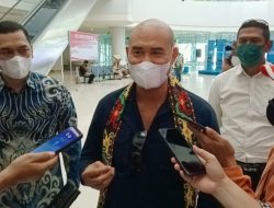 Dukung Presiden Jokowi Satukan Nusantara, Gubernur NTT Bawa Tanah-Air NTT Ke Kaltim