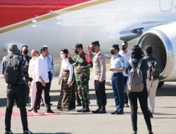 Pangdam IX/Udayana Sambut Kedatangan Presiden RI di Bandara Komodo