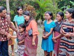 Saat Tangan Kasih Bupati Simon Merangkul Hangat Sesilia