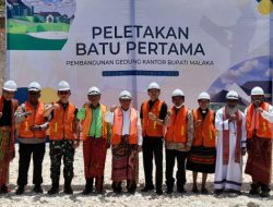 Tanda Alam Restui “Tanam” Batu Pertama Bangunan Kantor Bupati Malaka