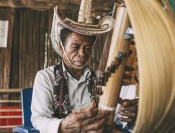 Sasando: Eksotisme Musikal Nusa Tenggara Timur yang Terselip dalam Senar-Senarnya