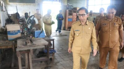 FOTO PJ GUBERNUR 050505