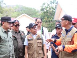 Menko PMK Pratikno dan Pemprov NTT Kawal Pelayanan bagi Masyarakat Terdampak Erupsi Gunung Lewotobi Laki-Laki