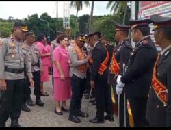 Meninggalkan Malaka: Perpisahan AKBP Rudy Ledo yang Mengharukan di Polres Malaka
