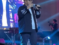 Guncang Panggung Kupang Pange Pulang! Syalom Pandie Tuai Pujian, Disebut Mirip Glenn Fredly dan Mike Mohede